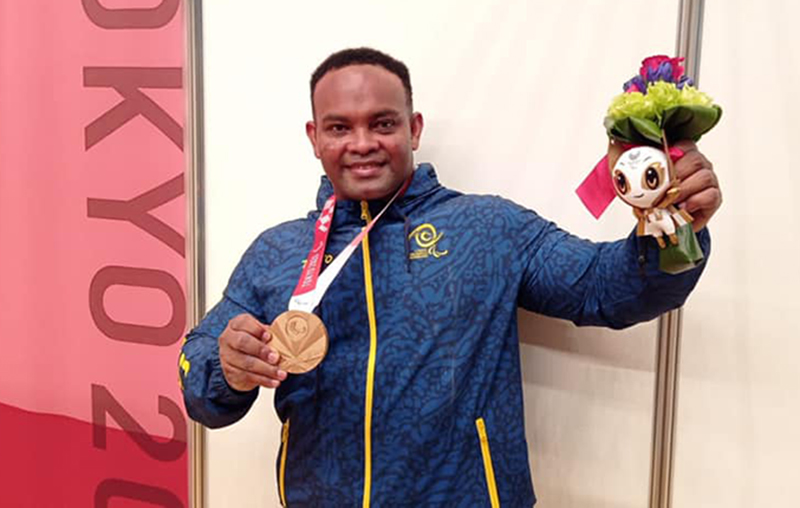 El nariñense Fabio Torres cumplió la meta que se había trazado y le dio a Colombia la primera medalla en levantamiento de pesas en la historia de los Juegos Paralímpicos.