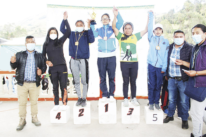 En la competencia de atletismo cumplida en el municipio de Guachucal en la categoría damas la vencedora fue la atleta de Túquerres Lina Maritza Pantoja.