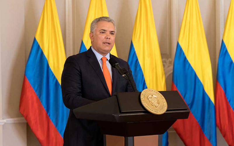El presidente de la República, Iván Duque, manifestó que hay 4 cosas que los colombianos debemos defender de manera feroz: el respeto a las reglas del juego y la protección a las instituciones democráticas, el sector privado y a la libertad de prensa.