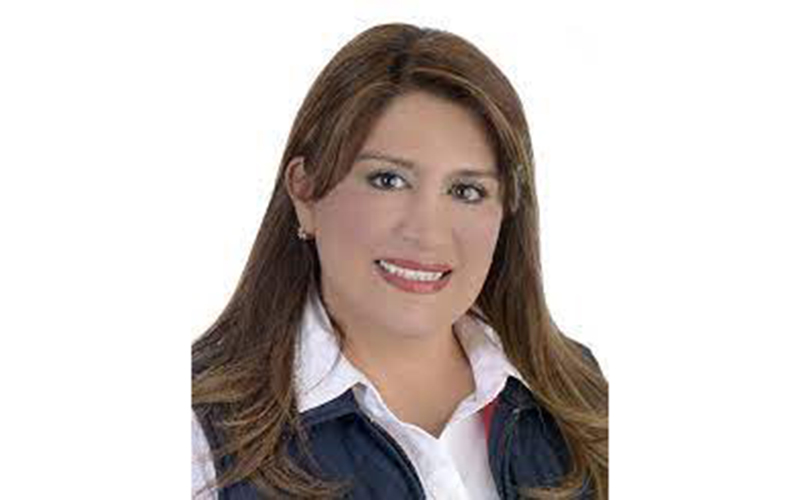 Liliana Benavides, senadora.