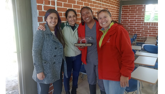 Hicieron parte de la entrega de reconocimientos y premio a la Granja Experimental Botana de la Universidad de Nariño, las zootecnistas Diana Ortiz, Rosa Pereira, Kris Cortés y la directora de granjas Lesvy Ramos.