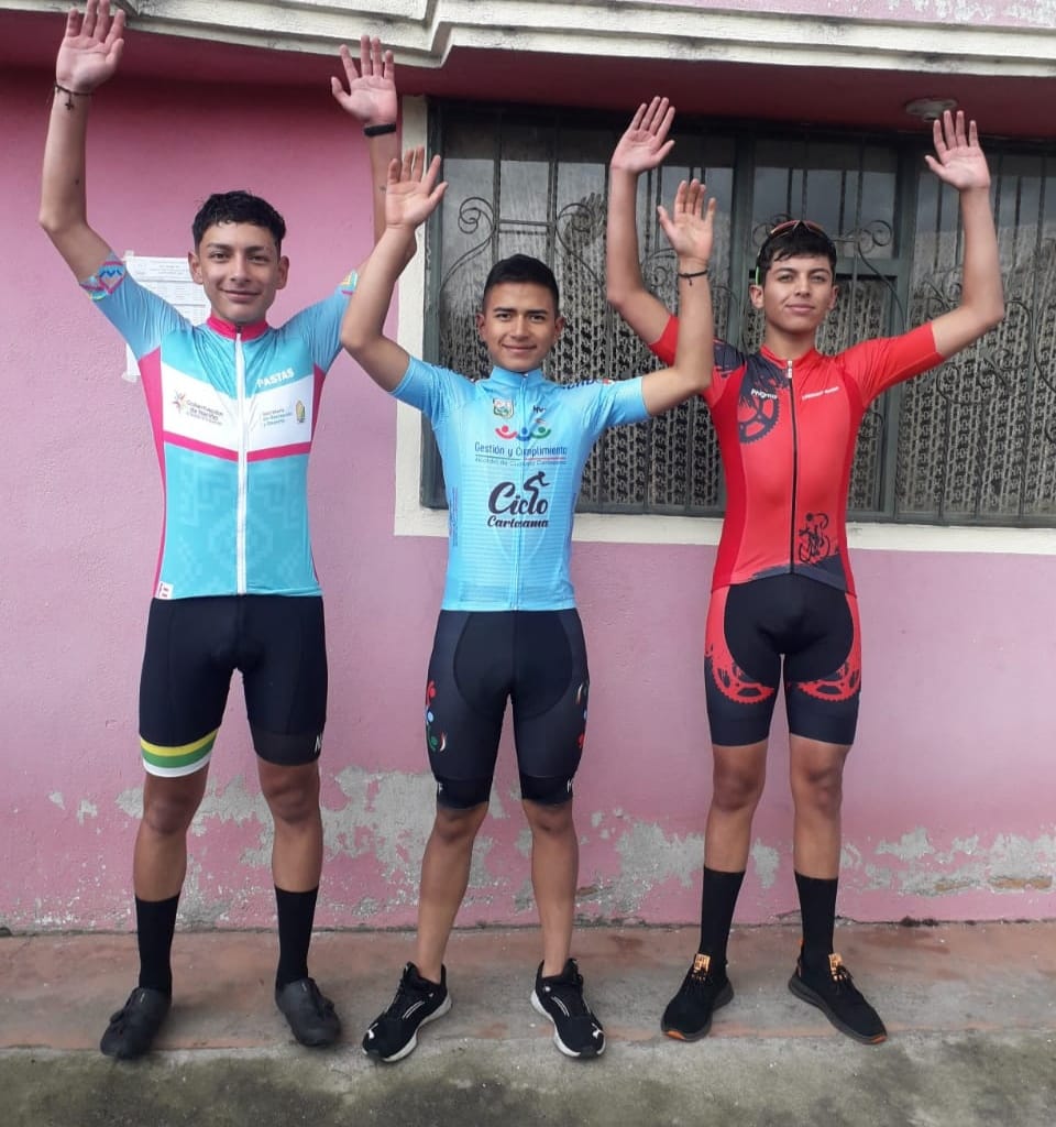 En los Juegos Intercolegiados en ciclismo de ruta masculino la medalla de oro fue Alexis García, presea de plata para Sebastián Pastas y tercer puesto Johan Grijalva.