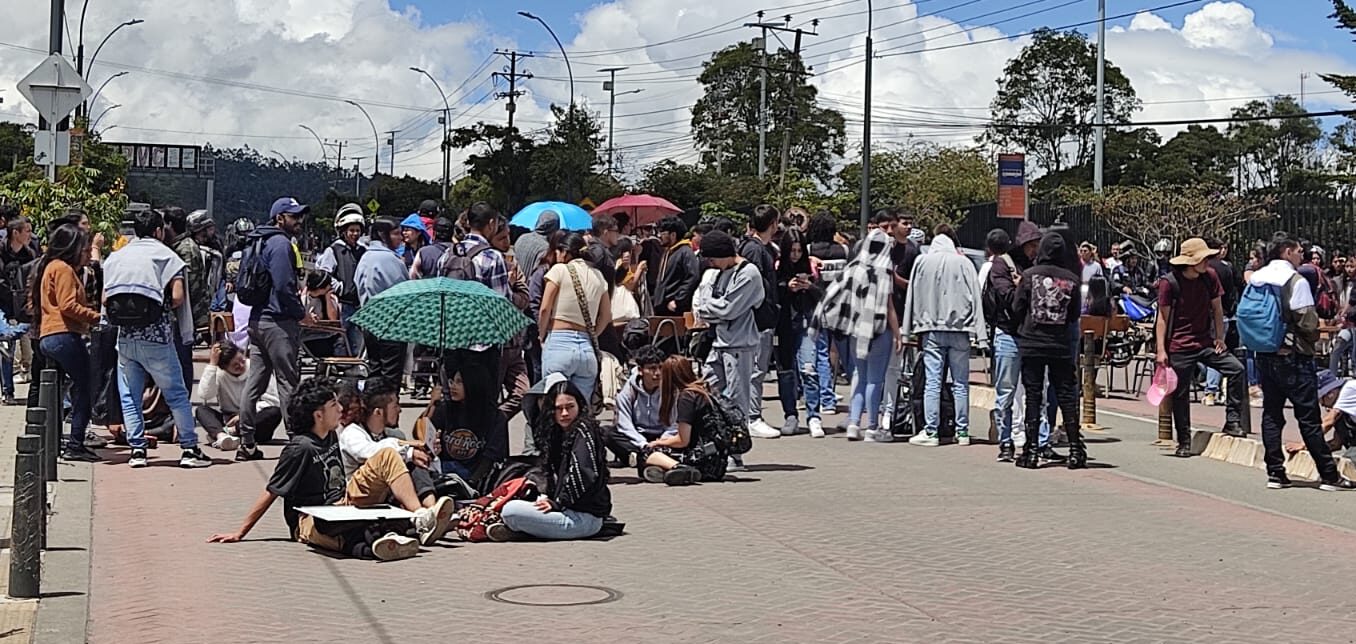 Estudiantes de la Udenar exigen bajar tarifa del bus