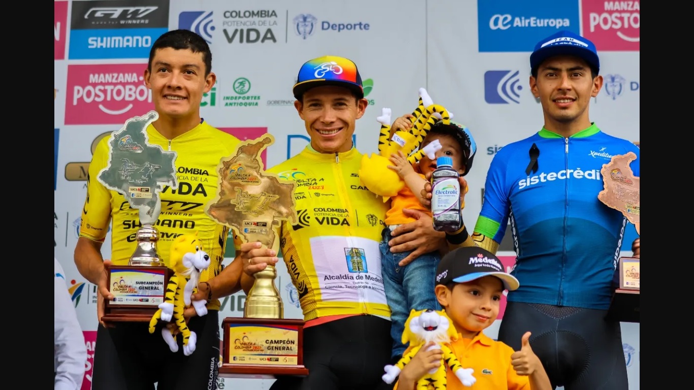 Miguel Ángel López del Team Medellín – EPM fue el campeón de la Vuelta a Colombia 2023 ganando ocho de las nueve etapas. El segundo lugar fue para Rodrigo Contreras del Colombia Potencia de la Vida – GW Shimano y el tercer puesto para Wilson Peña del Team Sistecredito.