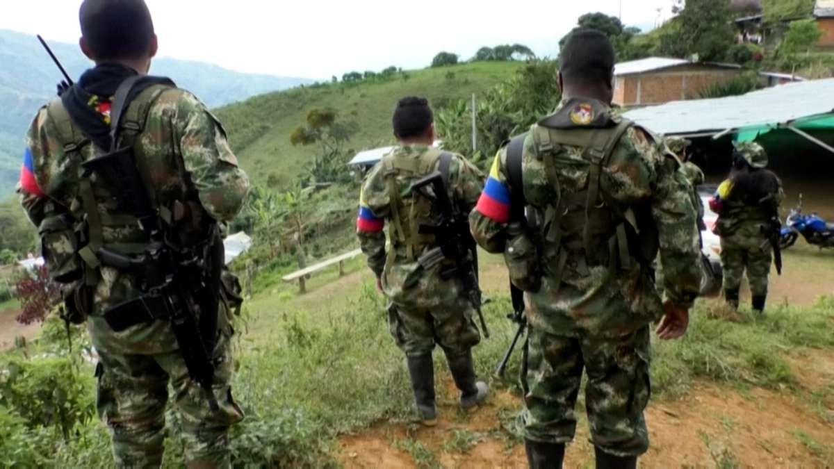 Ataque armado en Inzá deja dos policías heridos y genera pánico entre la población