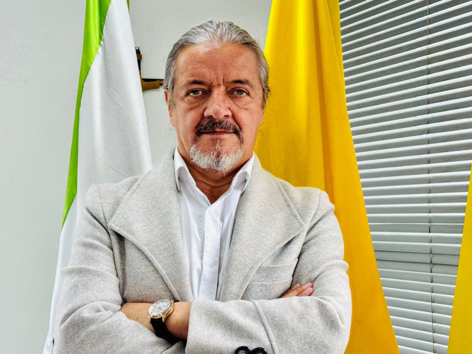 Luis Higuera, director (e).