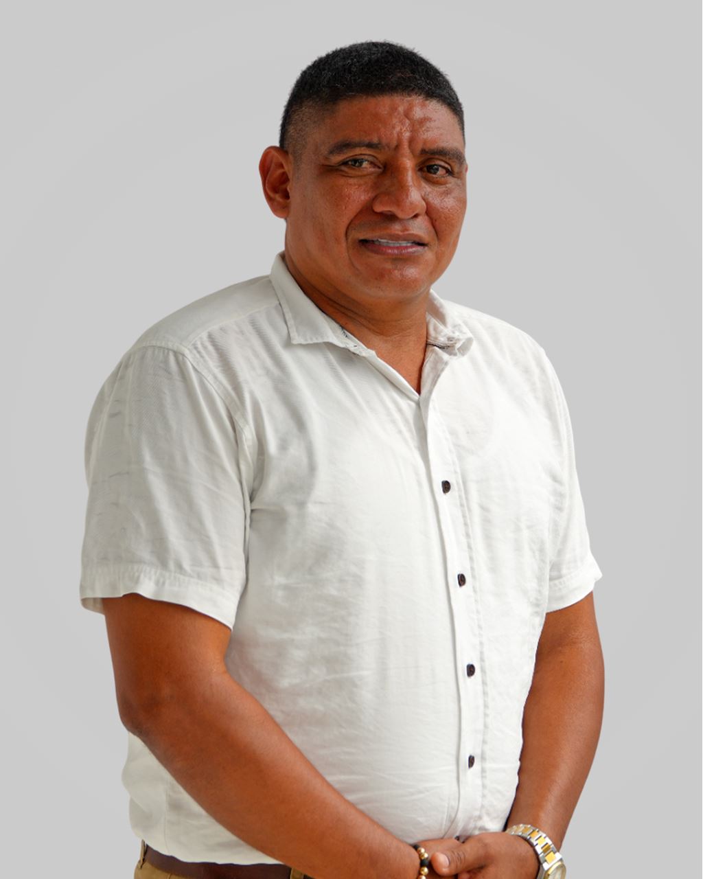Luis Preciado, secretario.