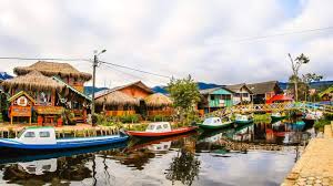 La Laguna de La Cocha se llena de magia navideña: tradición, turismo y conservación en 2025