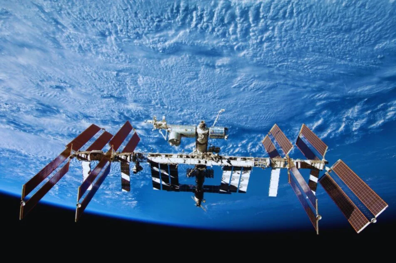 ¿Qué pasará con la Estación Espacial Internacional? El plan sigue siendo destruirla… pero hay una idea alternativa