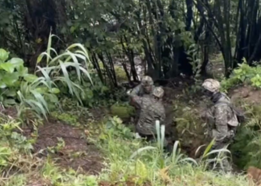 Nariño | Hallan explosivos para atacar un puente vehicular en la vía Panamericana, a unos 25 minutos de Pasto: ‘No han parado de darse plomo’