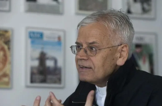 Alfred Sonnenfeld, teólogo: «Actualmente, las 2 enfermedades más corrientes son el narcisismo y el perfeccionismo; una cosa es el buen líder y otra cosa es el pseudolíder»