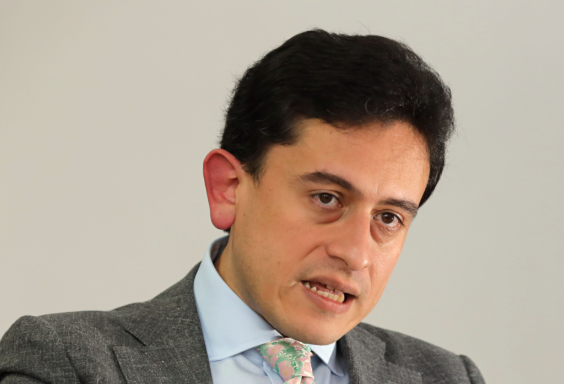 Reyes arremete contra la Constituyente y responsabiliza a la mala administración por los fracasos gubernamentales