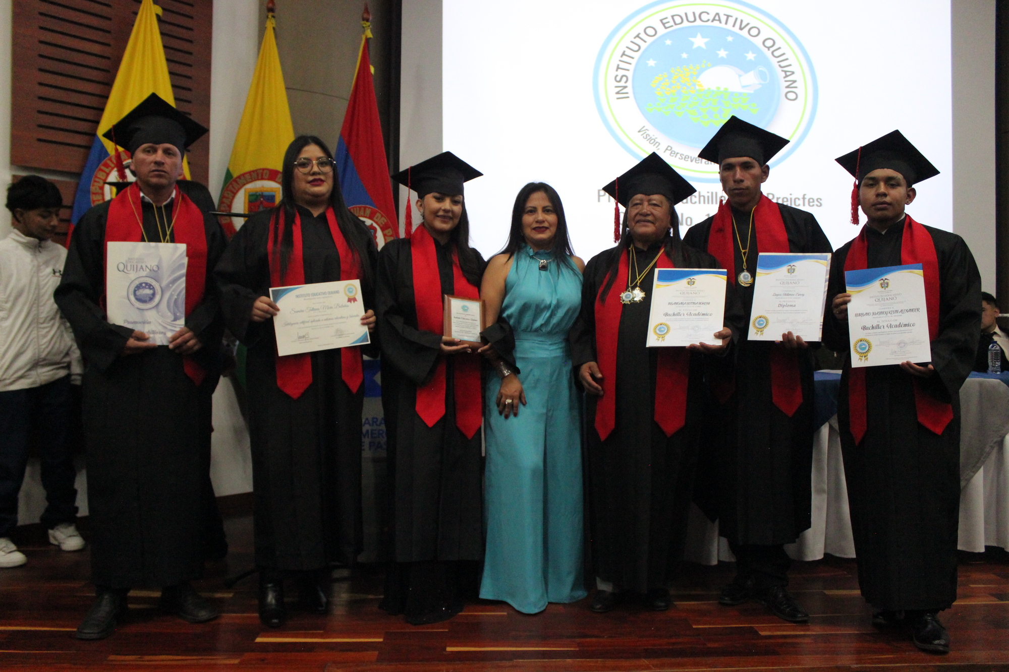 Graduación de Estudiantes del Instituto Quijano en Pasto