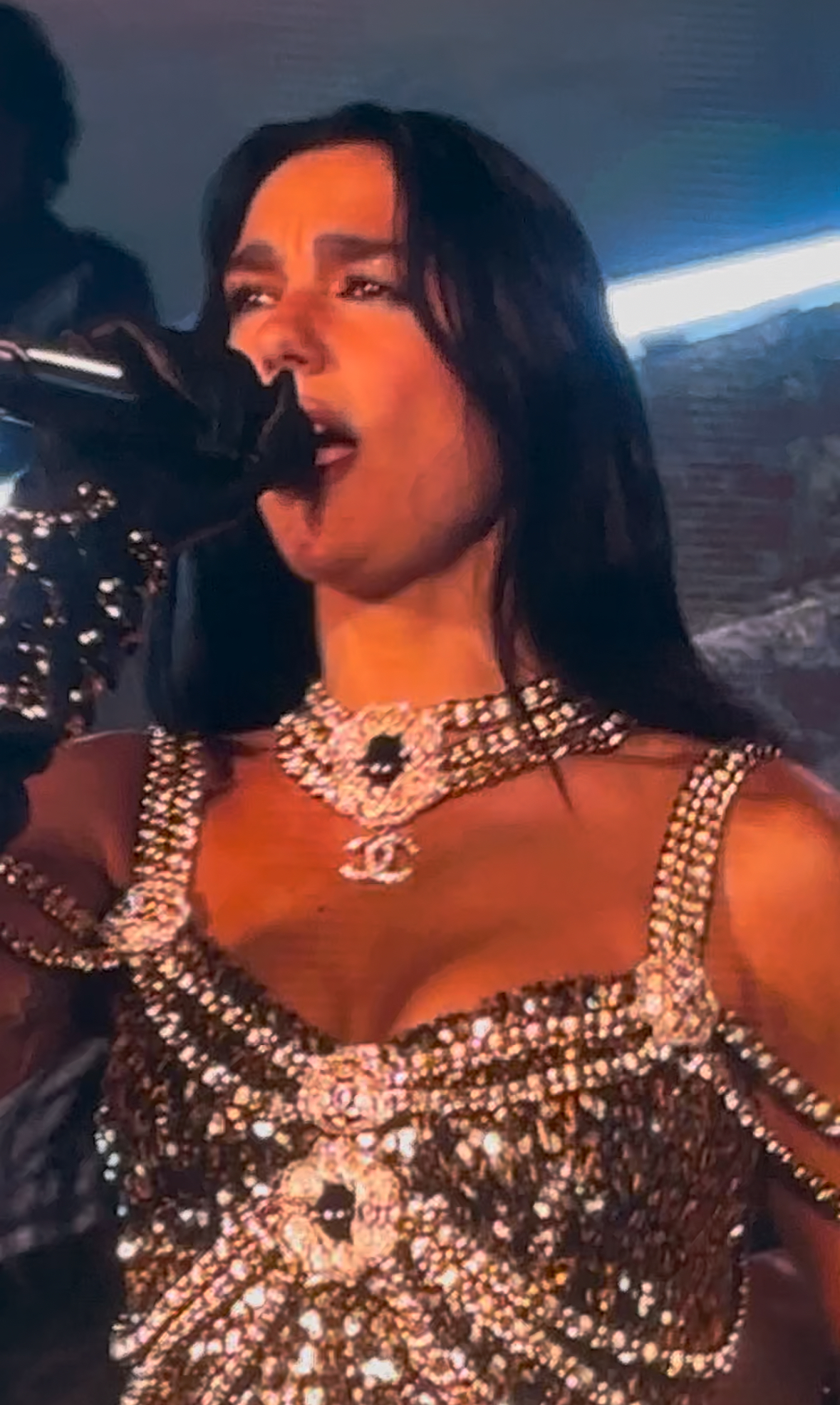 Dua Lipa y su enorme agradecimiento con Latam por el Radical optimism