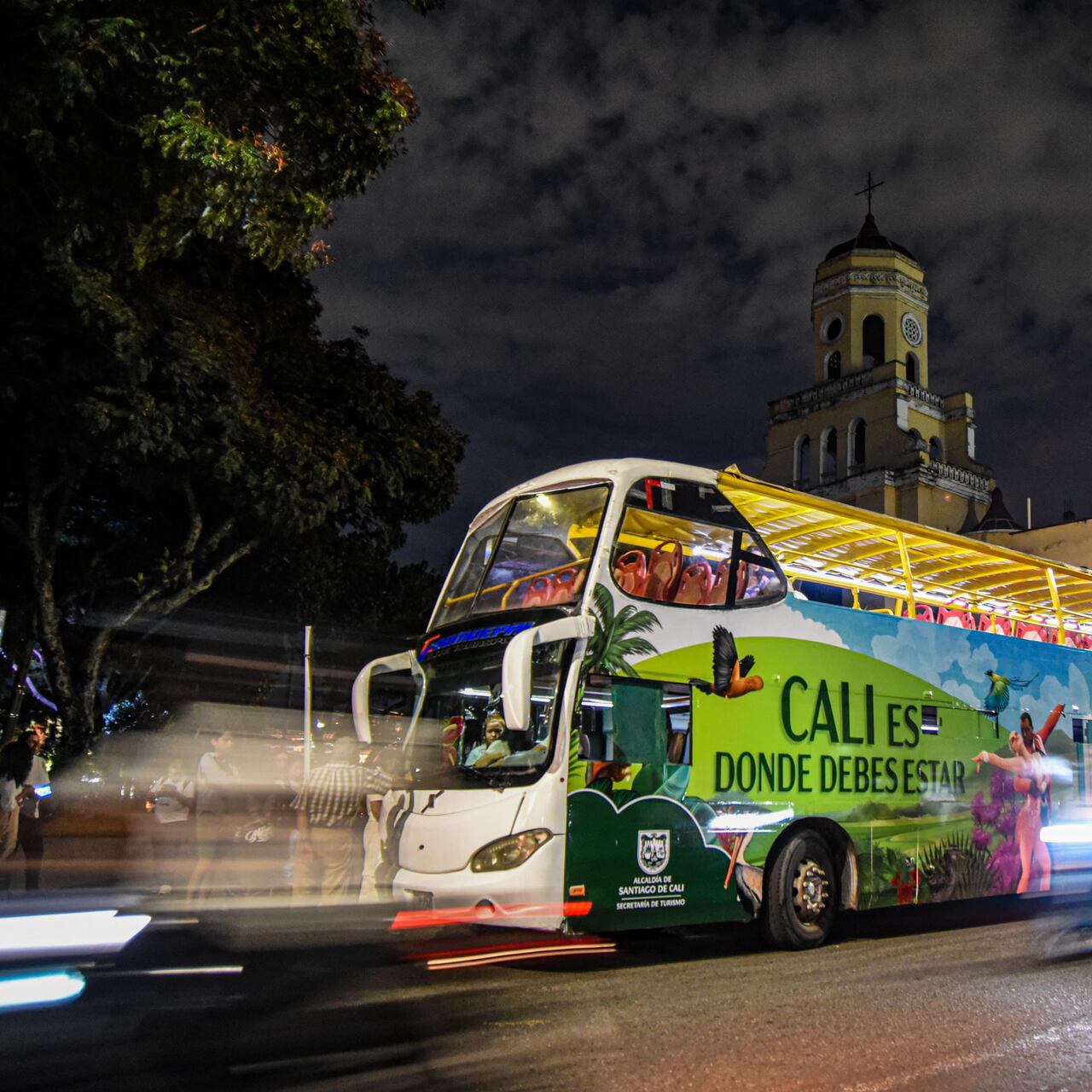 El bus turístico de Cali: así puede recorrer gratis los principales atractivos de la ciudad en diciembre