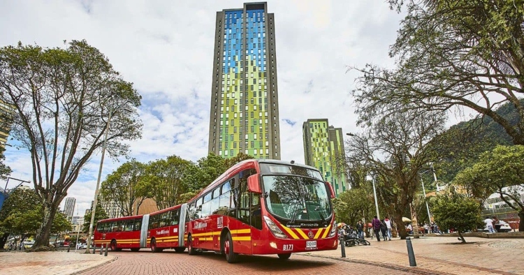 TransMilenio Celebra 25 Años: Un recorrido histórico por Bogotá