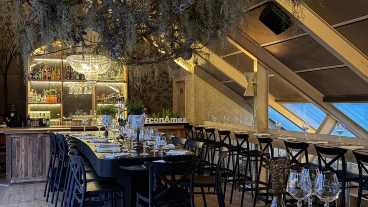 Una experiencia francesa contemporánea que convierte la mesa en tradición