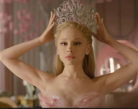 Ariana Grande y su gran experiencia grabando la secuela de Wicked