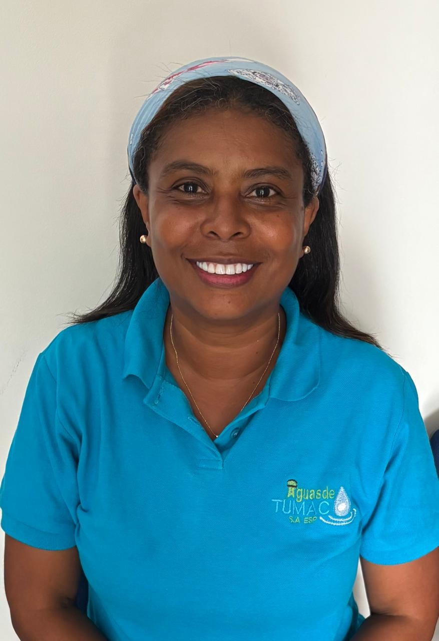 Mery Arizala, gerente.