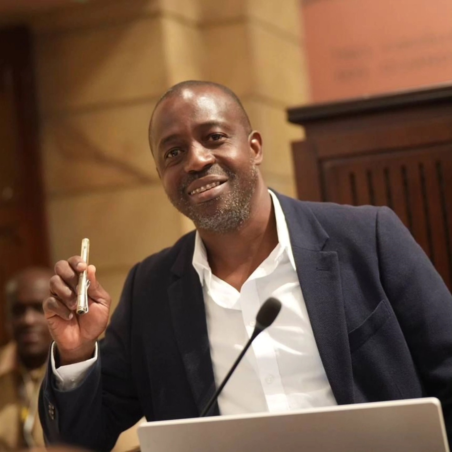 Gerson Montaño, representante.