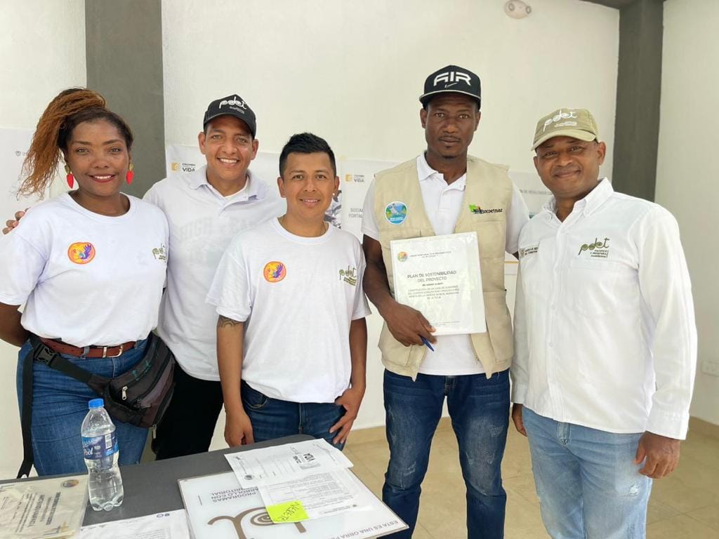 Entregan Casa de Gobierno a comunidad afro en la costa