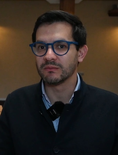 Alfredo Bucheli, director.