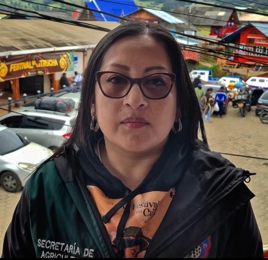 Silvia Pupiales, funcionaria.