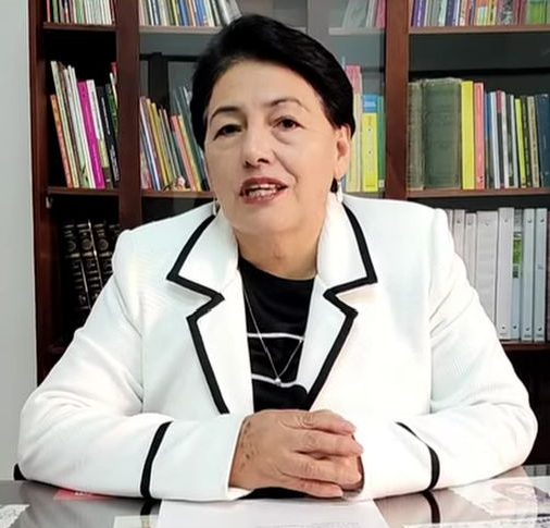 Piedad Figueroa, secretaria.