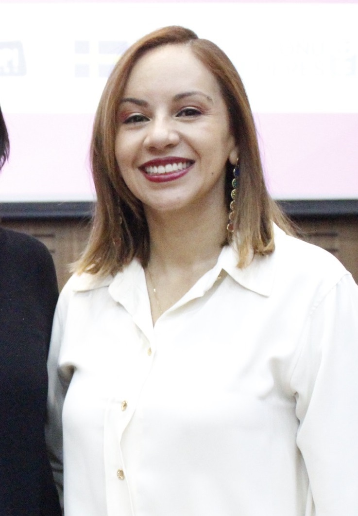 Diana Hidalgo, representante.