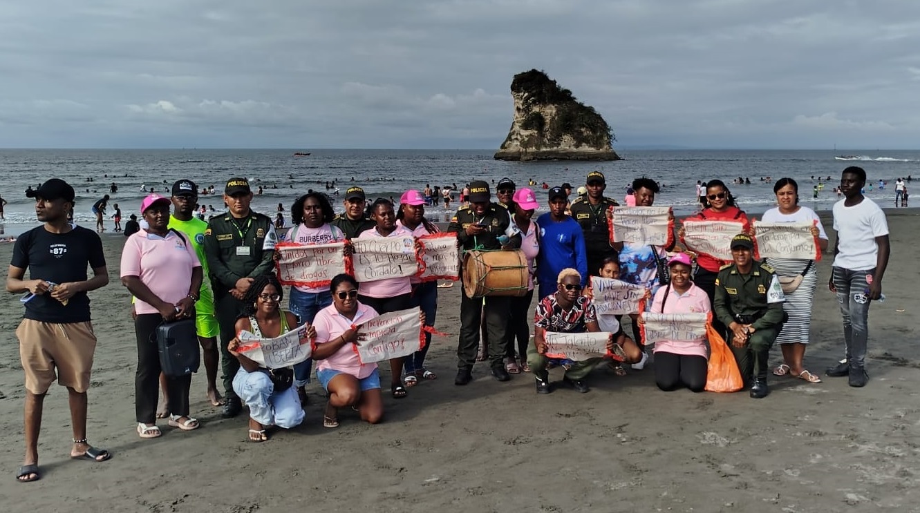 Durante la jornada de prevención y sensibilización sobre el consumo de sustancias psicoactivas participaron Ruby Quiñones, Leider Márquez, Orlando Gómez, Nelly Castillo, Gladis Centeno, Ximena Segura, Nasly Quiñones, Gonzalo Díaz, Michel Segura, Luis Cabezas, Dayana Mina, Jordán Moreno, Zoila Cortés, Viviana Sevillano, Martha Rodríguez, Lucía Hurtado, Frendy Biojo, Maricel Tenorio, María Campaz, Andrés Márquez y Jonny