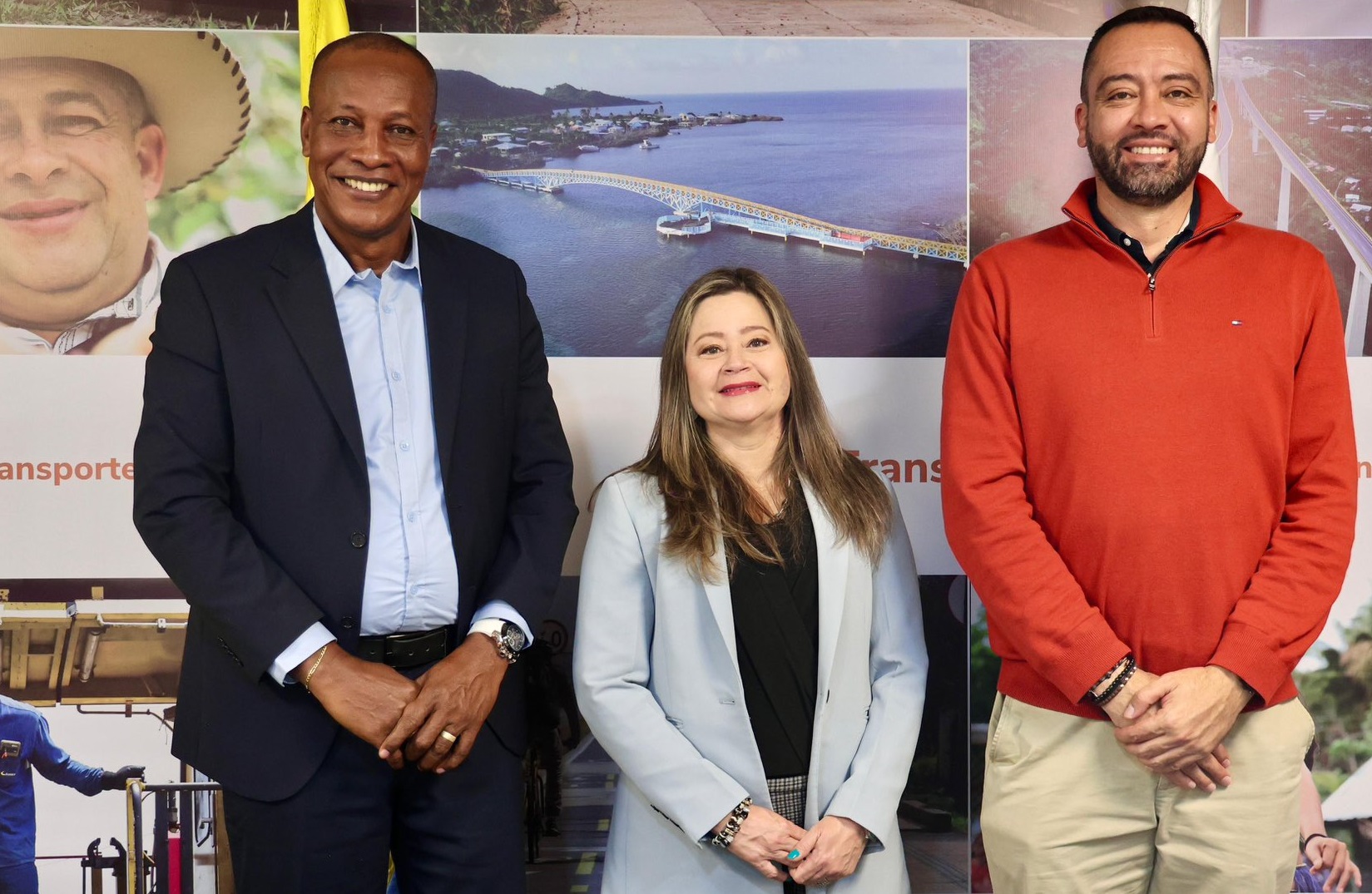 El alcalde del municipio de Roberto Payán, Osme Javier Segura, durante su visita al Ministerio de Transporte, donde dialogó con la ministra María Fernanda Rojas.