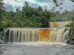 La cascada santandereana que se ha convertido en parada obligada para quienes disfrutan del senderismo y buscan experiencias
