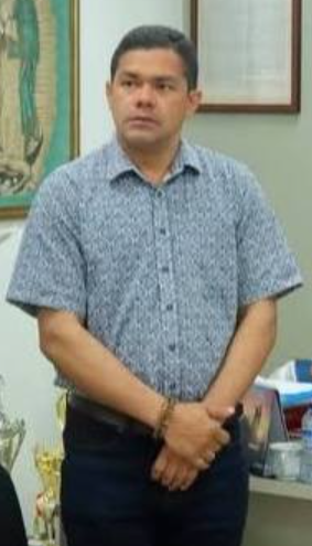 Abogado asume alcaldía ad hoc