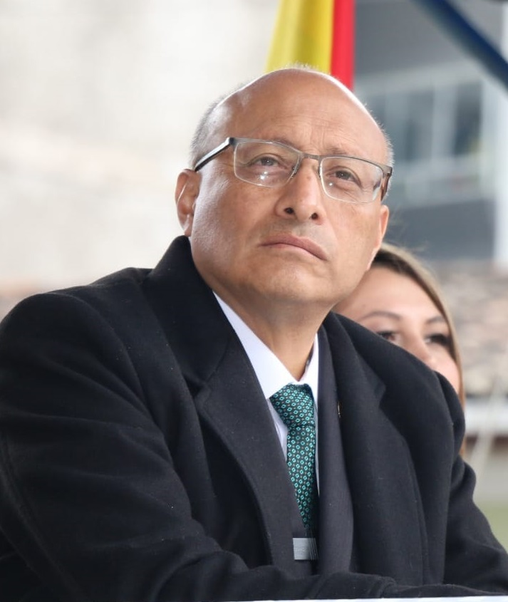 Nicolás Toro, alcalde.