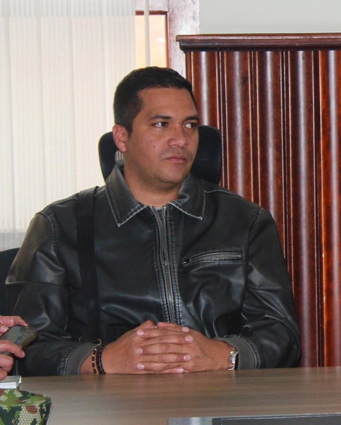 Ricardo Benavides, alcalde.