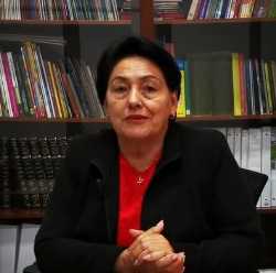 Piedad Figueroa, secretaria.