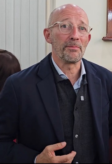 François Roudié, embajador.