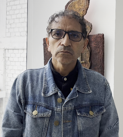 Álvaro Reyes, director.