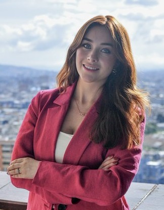 Gloria Miranda, directora.