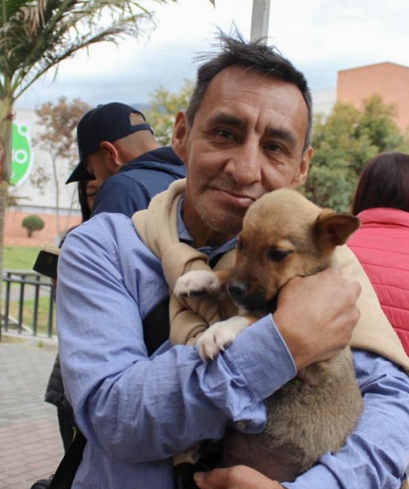 Victoria Benavides, funcionaria.