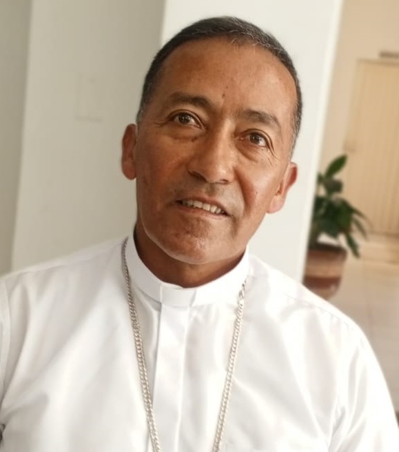 Franklin Betancour, obispo.