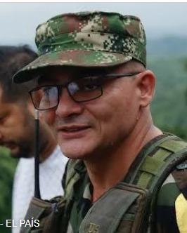 HALLAN CAMIONETA BOMBA