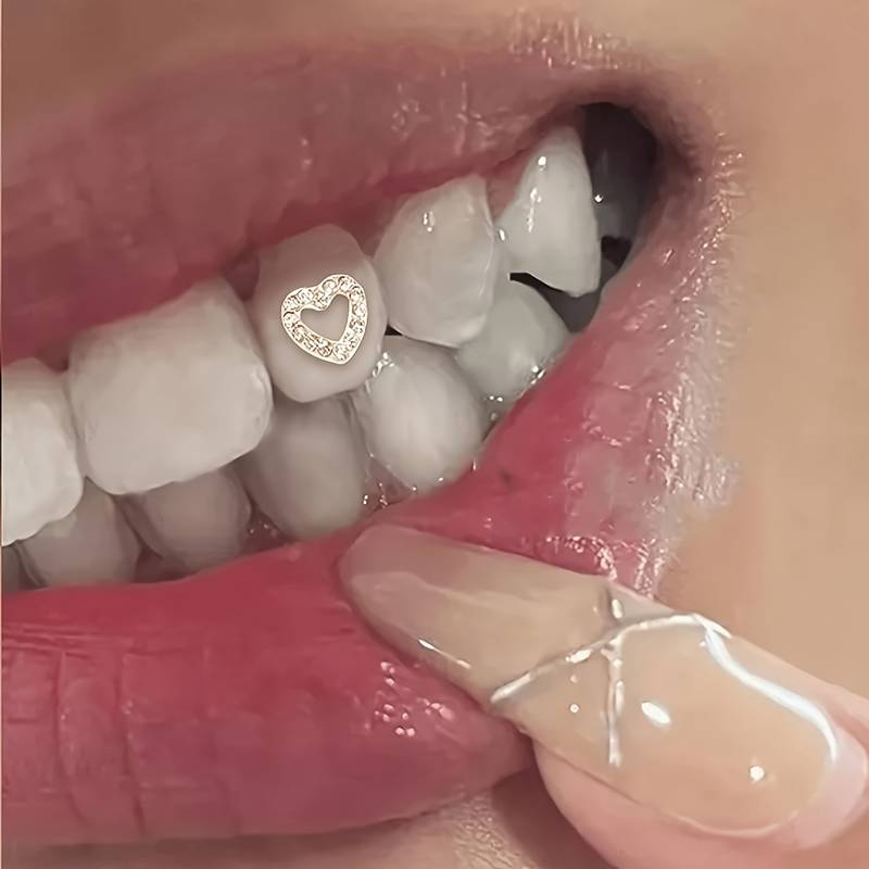 Una innovadora tendencia estética comienza a llamar la atención entre jóvenes y amantes del estilo personal: la decoración de dientes. El impulsor de esta propuesta es Nicolás Quintero Barbosa ha comenzado a ofrecer un servicio que combina estética, creatividad y cuidado dental.