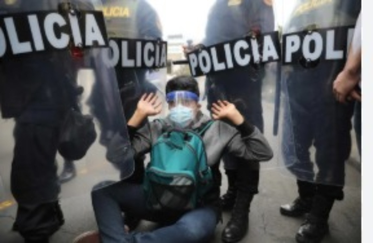 NI ESPOSADOS SE SALVARON DE LA GOLPIZA