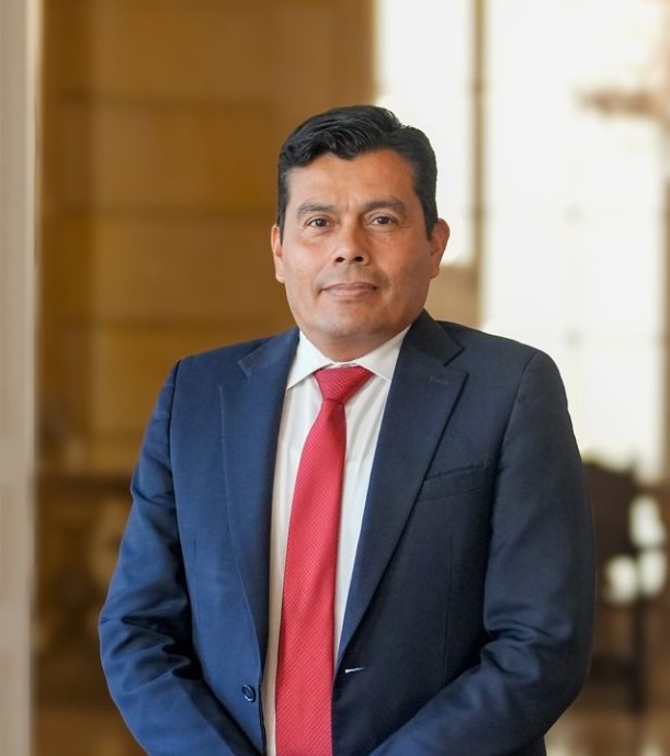 Mauricio Rodríguez, director.