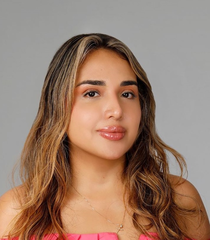 Mónica Riascos, secretaria.