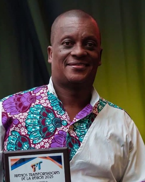 Sifredo Barros, mandatario.