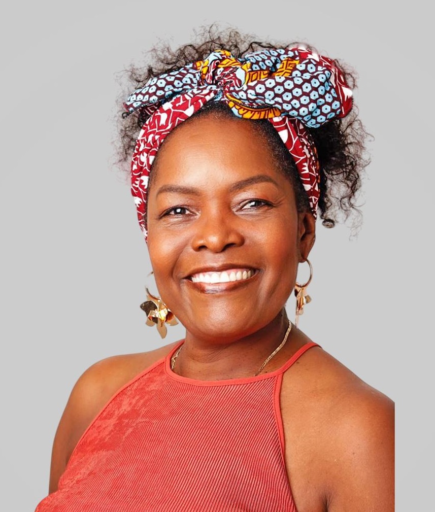 Silena Dájome, secretaria.