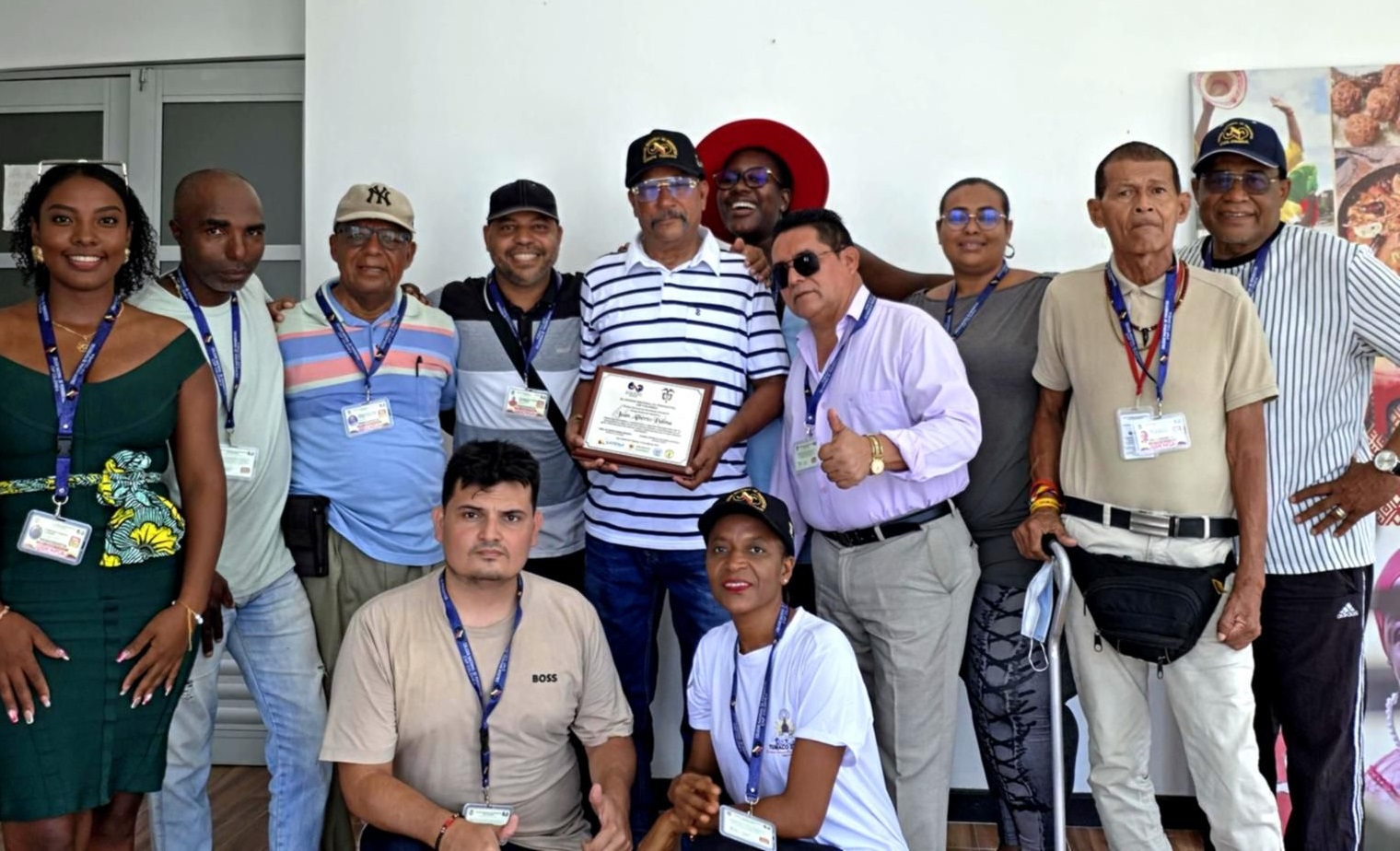 De izquierda a derecha, en la fila superior: Eiseth Cabezas, Justo Sol, Jorge Marquínez, Leo Rodríguez, Juan Palma, Rosa Castro, Luis Carlosama, Merse Seidel, Víctor Manuel Correa y Nel Quiñónez; en la fila inferior: Brayan López y Magalí Arboleda.