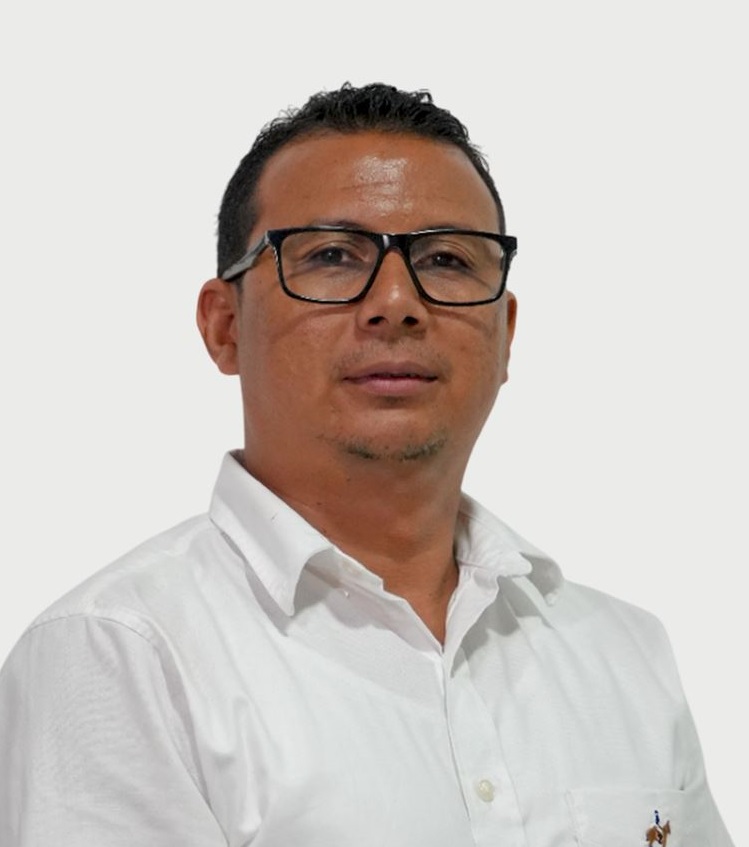 Alexis Erazo, secretario.